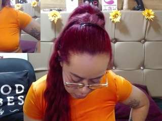 peach-moore webcam camsoda model stream image