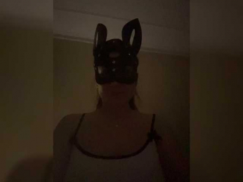 Rockandrollas webcam bongacams model stream image