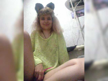 GrettaCandy webcam model stream image
