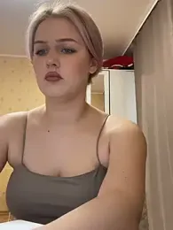 keeeessyyy webcam model stream image