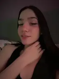 ShannonShanny webcam model stream image