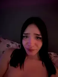 ShannonShanny webcam model stream image