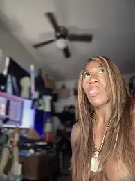 Motherbigbus webcam stripchat model stream image