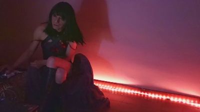 lucytv2 webcam model stream image