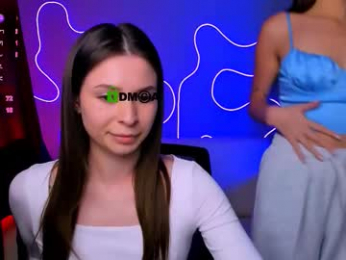 flora_ri webcam chaturbate model stream image