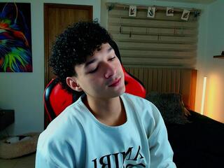 Morthy D webcam model stream image