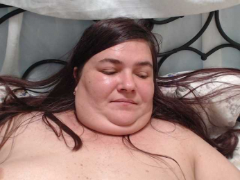 KittyDrive111 webcam model stream image