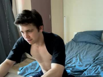 luca_syn webcam model stream image