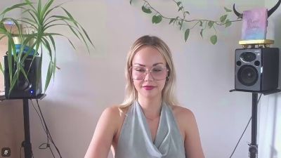 delight_Lexie webcam model stream image