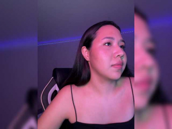 SweetFury webcam model stream image