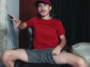 HomeAloneK webcam model stream image