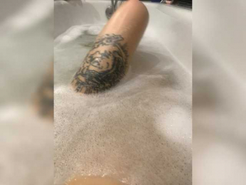 Angel-soul webcam model stream image