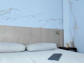 emilie-stone webcam model stream image
