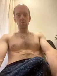 LynnAhNight webcam model stream image