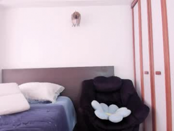 _blueemar webcam model stream image