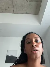 Your_Paris webcam model stream image