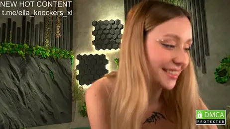 ella_knockers_xl webcam model stream image