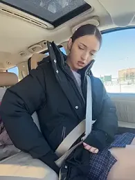 DollyTall webcam stripchat model stream image