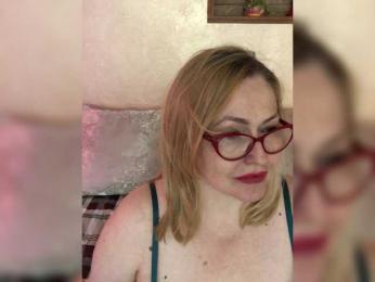 SvetlanaMinetovna webcam model stream image