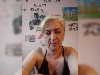 DearLady webcam model stream image