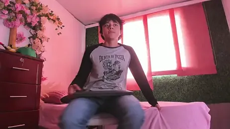 Max_gold webcam model stream image