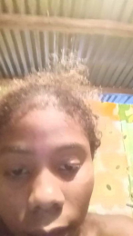 Dinah974 webcam model stream image