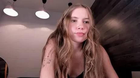 MaryannSoftt webcam model stream image