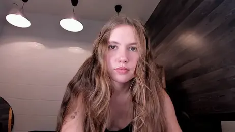 MaryannSoftt webcam model stream image