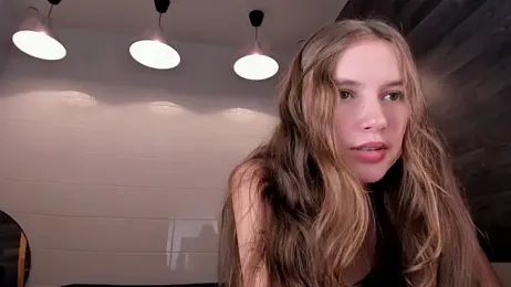 MaryannSoftt webcam model stream image