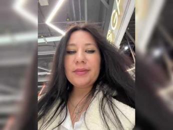 -Lune webcam model stream image