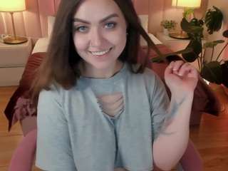 ashtonheidii webcam model stream image