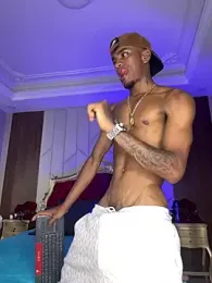 AaronCruz_ webcam stripchat model stream image