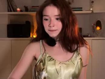 moonfaced_ webcam model stream image