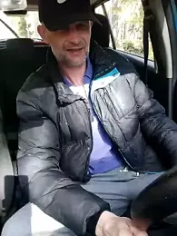 mishania45 webcam model stream image