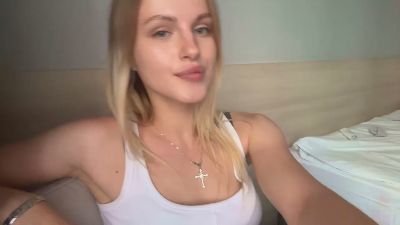 SuWangerin webcam model stream image