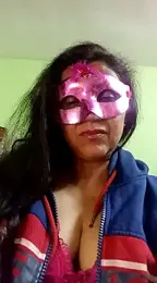 DesiMuffin webcam model stream image