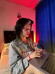 Kitty_arts webcam stripchat model stream image