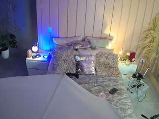 voyeurcam-casa-salsa-bedroom-1 webcam model stream image