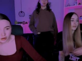 _mila_fire webcam model stream image