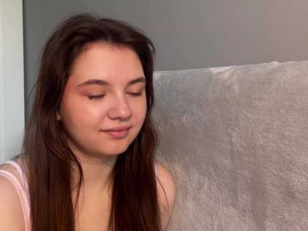 AlisaRichGold webcam model stream image