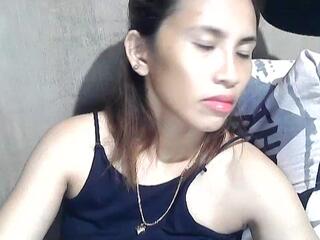 Bella Islove webcam model stream image
