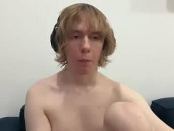 saintfawn webcam model stream image