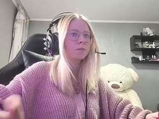 lorrianeleuga webcam model stream image