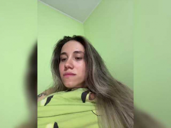 AdelinaKiskina webcam model stream image