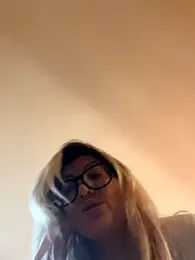 LittleMissEeve webcam model stream image