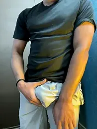 raghavs webcam stripchat model stream image