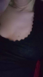 Nivea_82 webcam model stream image