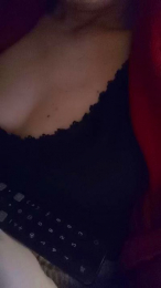 Nivea_82 webcam model stream image