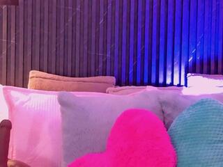 Victoria Lois webcam model stream image
