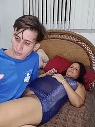 Milfvalesk webcam stripchat model stream image